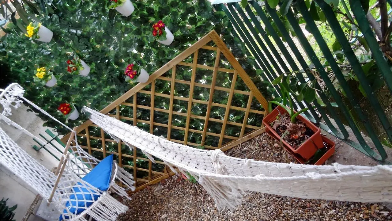 La Casa Dei Limoni Bed and Breakfast Genua