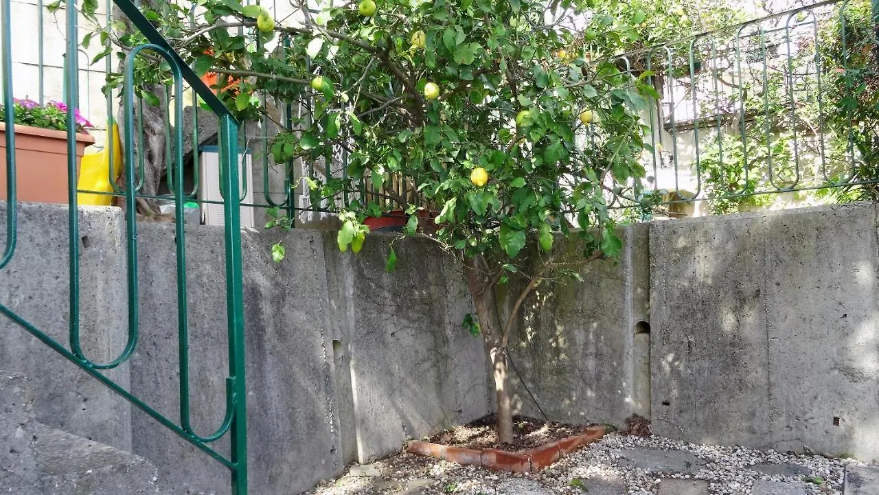 Bed & Breakfast La Casa Dei Limoni Bed and Breakfast Genua