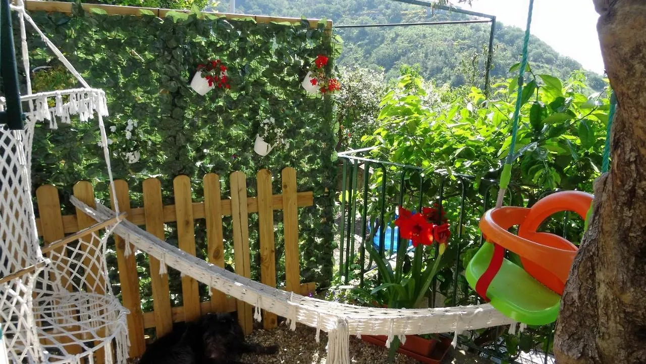 **  La Casa Dei Limoni Bed & Breakfast Genoa Italy